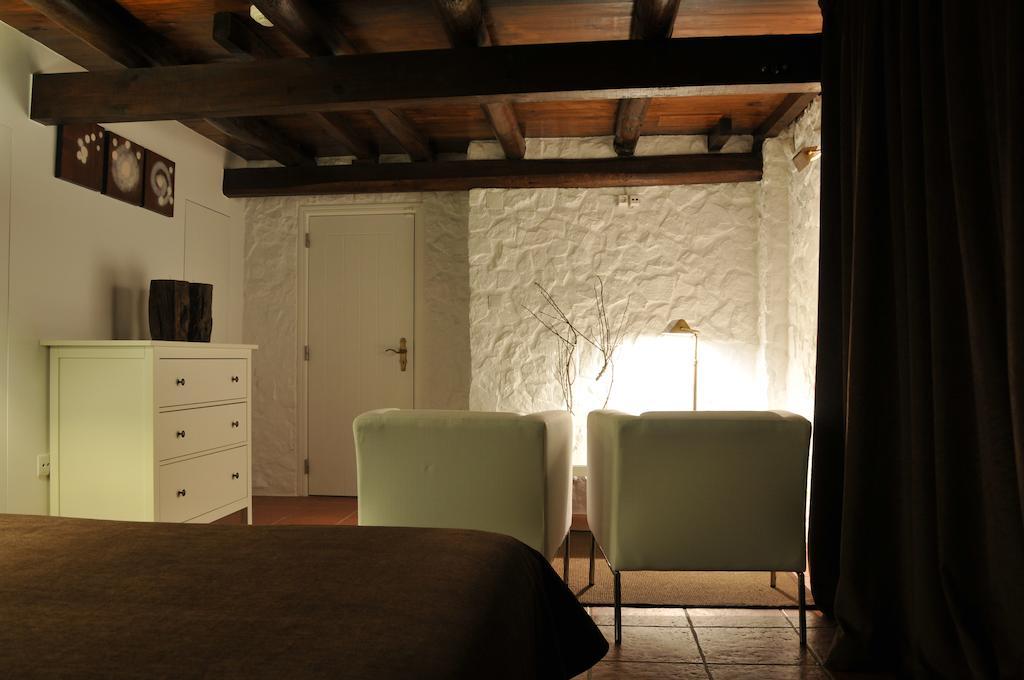 Standard Suite,48361150:JPEG